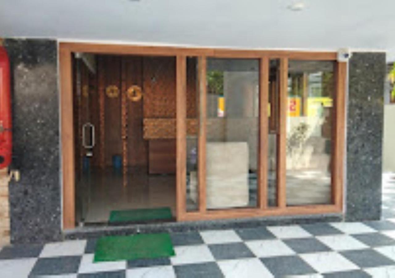 Hotel Blue Paradise Chandrapur Εξωτερικό φωτογραφία